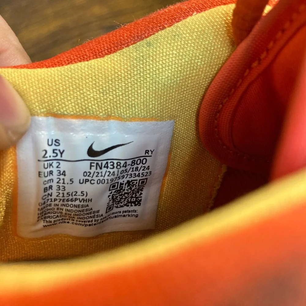 Nike IsoFly GS Size 2.5Y Team Orange Basketball Shoes FN4384-800 Youth Boys